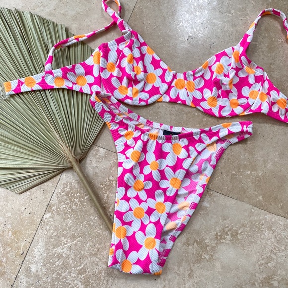 Other - Vintage 90s floral daisy bikini set